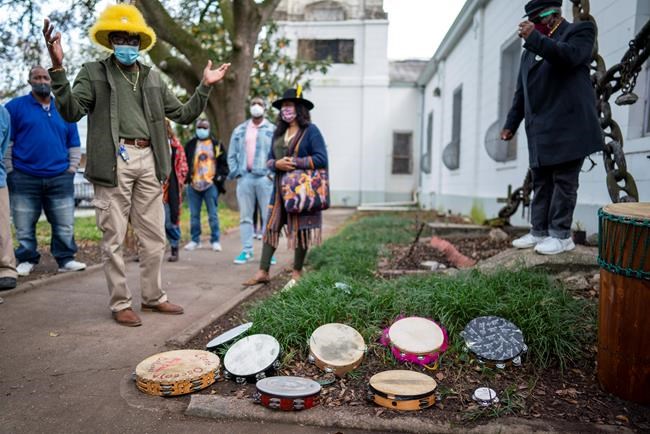 Pandemic-era Mardi Gras: No big crowds, but plenty of cake | iNFOnews.ca