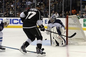 Kopitar's 2 early goals lead Los Angeles Kings past Winnipeg 4-2 for 6th straight victory | iNFOnews.ca CP27790234
