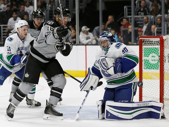 Canucks edge Kings 4-3 to end 4-game losing streak | iNFOnews.ca