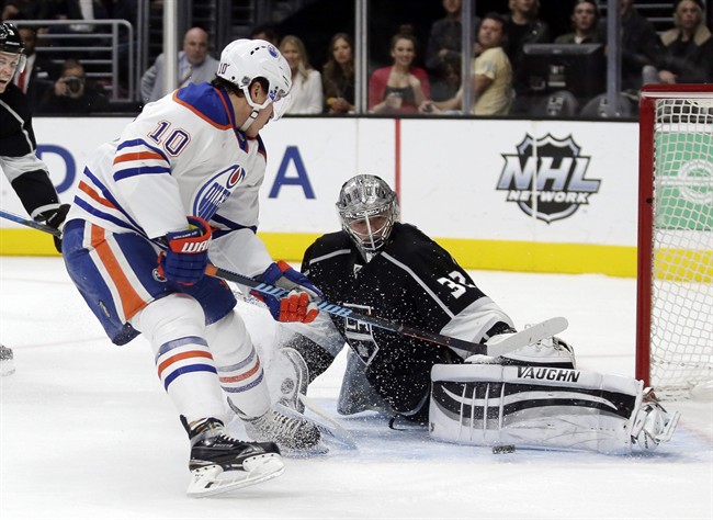 Shore's goal with 1:39 left in 3rd helps Kings beat Oilers at home for 7th straight time | iNFOnews.ca CP35329874