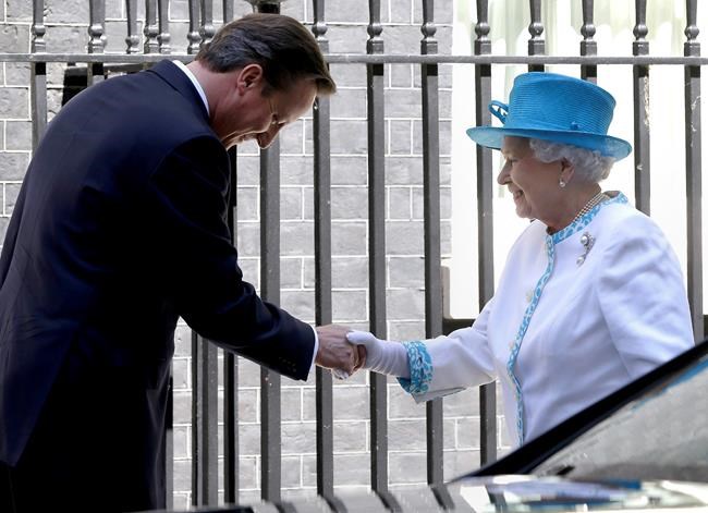 Ex-UK PM Cameron says he sought queen's help in Scots vote | iNFOnews.ca CP710027438