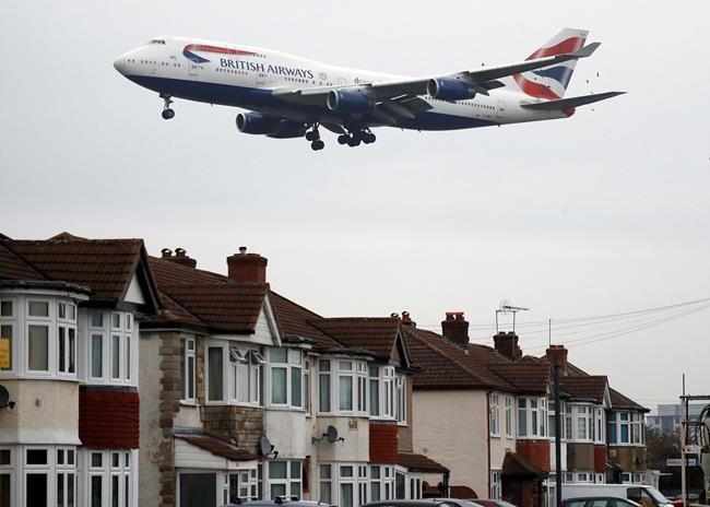 UK gov't backs expansion of London's Heathrow Airport | iNFOnews.ca