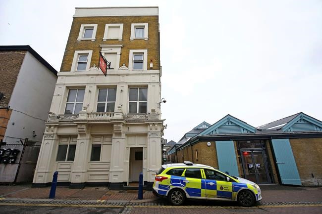 At least 13 hurt after car rams into nightclub in Britain | iNFOnews.ca