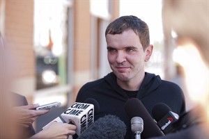 First Saskatchewan resident heads to U.S. for possible MS liberation therapy | iNFOnews.ca CP19807974