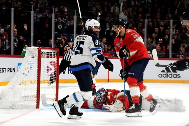Laine's hat trick lifts Jets over Panthers 4-2 in Helsinki | iNFOnews.ca