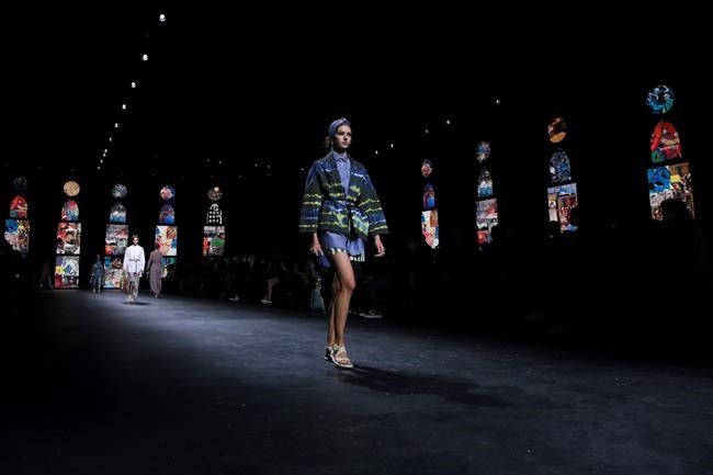 Hybrid Paris Fashion Week, both physical and digital, begins | iNFOnews.ca Hybrid Paris Fashion Week, both physical and digital, begins | iNFOnews.ca