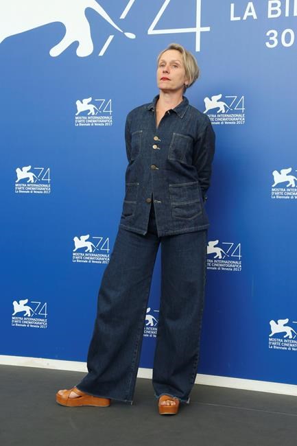 Frances McDormand scorches in 'Three Billboards' at Venice | iNFOnews.ca Frances McDormand scorches in 'Three Billboards' at Venice | iNFOnews.ca