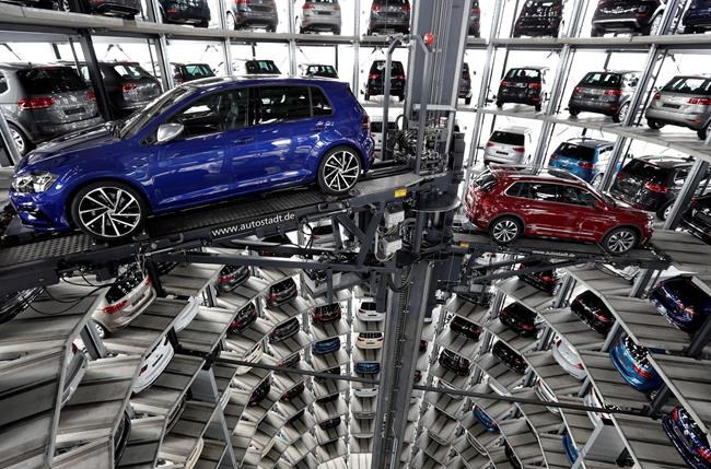 Volkswagen raises profit forecast despite diesel charges | iNFOnews.ca