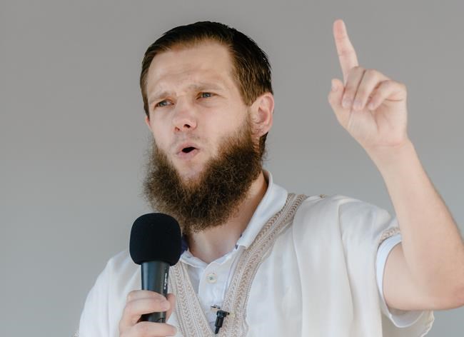 Prominent Islamic extremist goes on trial in Germany | iNFOnews.ca