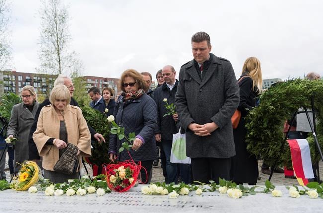 Hamburg unveils memorial to Jews, Roma killed in Holocaust | iNFOnews.ca