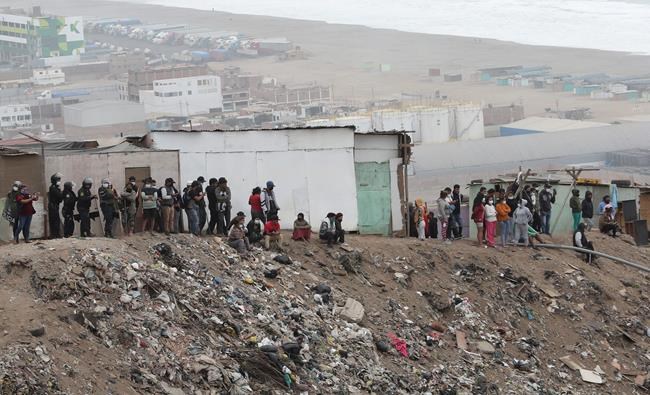 Police roust big squatter settlement on edge of Peru capital | iNFOnews.ca