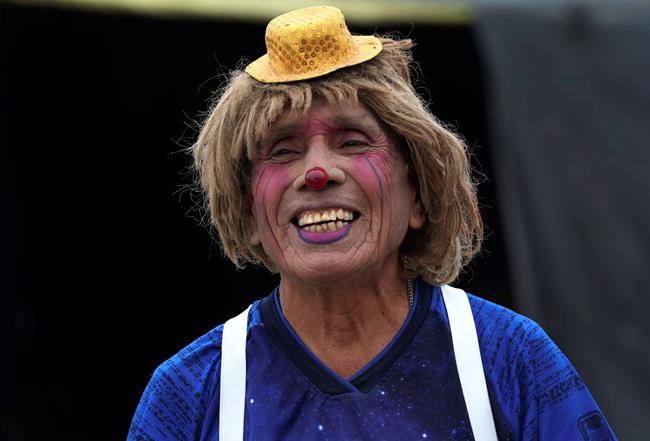 AP PHOTOS: Clowns suffer, adapt in Peru due to the pandemic | iNFOnews.ca