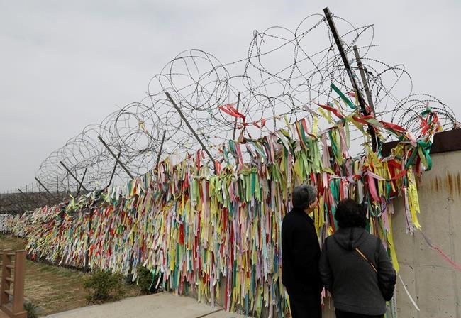 Koreas discuss communication issues ahead of summit | iNFOnews.ca CP508194459
