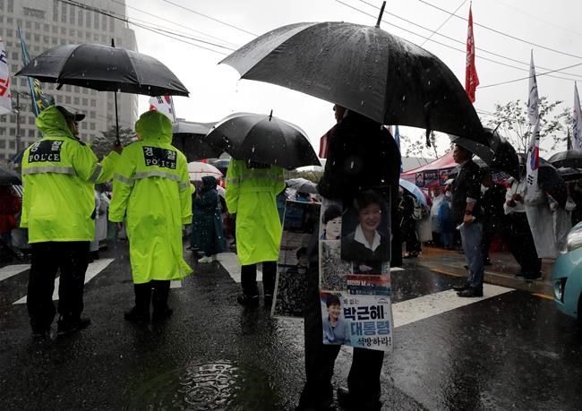 S. Korean court sends Park, Samsung heir cases to new trials | iNFOnews.ca