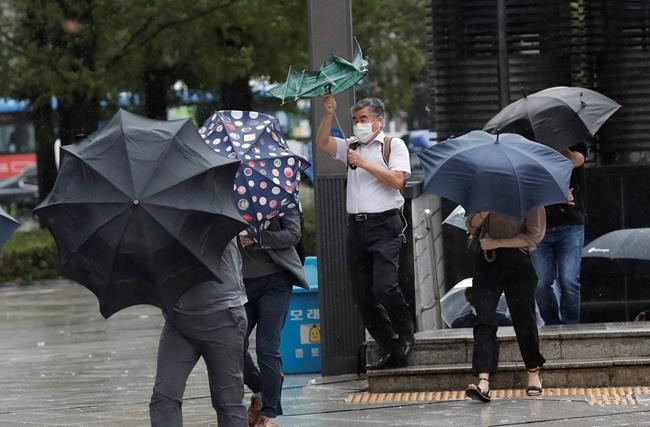 Typhoon pummels South Korea, ship missing in rough waters | iNFOnews.ca