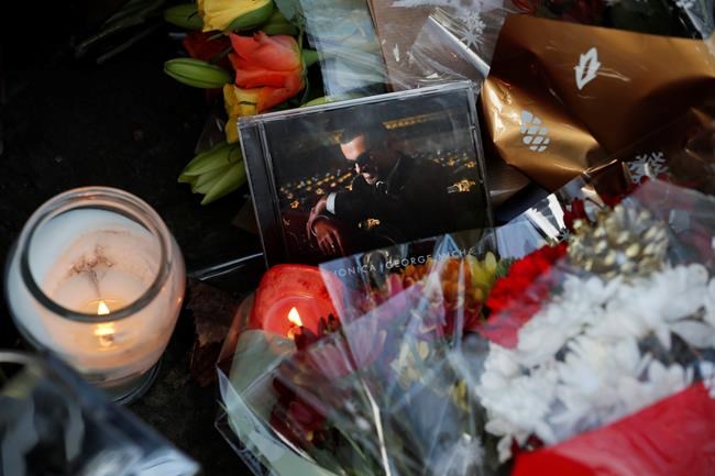 Fans mourn pop's George Michael as charities reveal his work | iNFOnews.ca
