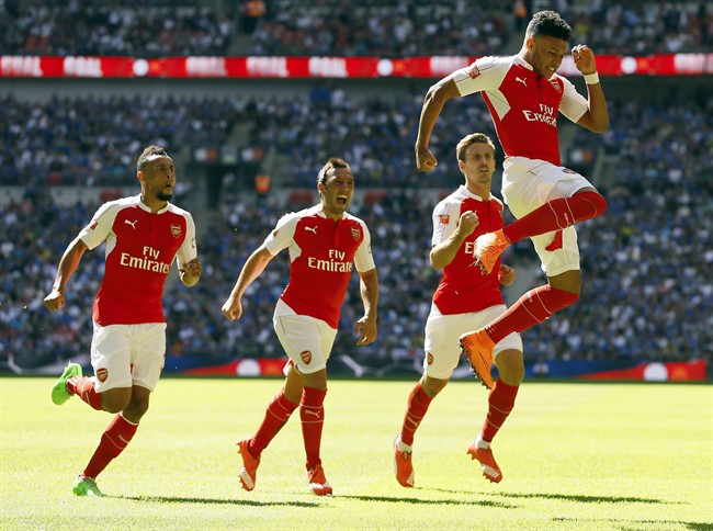Wenger finally bests Mourinho as Arsenal beats Chelsea 1-0 in Community Shield at Wembley | iNFOnews.ca CP34058513