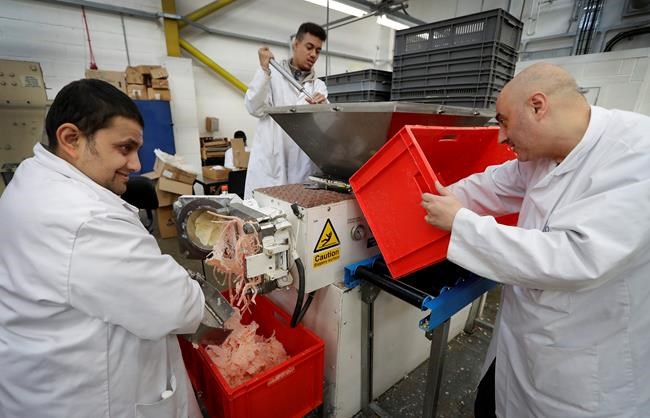 On the shop floor, workers wonder what Brexit will bring | iNFOnews.ca