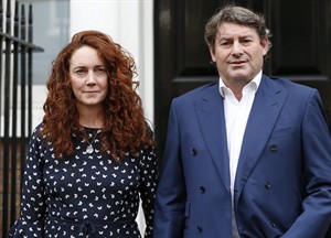 Ex-editor Rebekah Brooks says she is innocent, feels 'vindicated' by phone hacking acquittal | iNFOnews.ca CP28916179