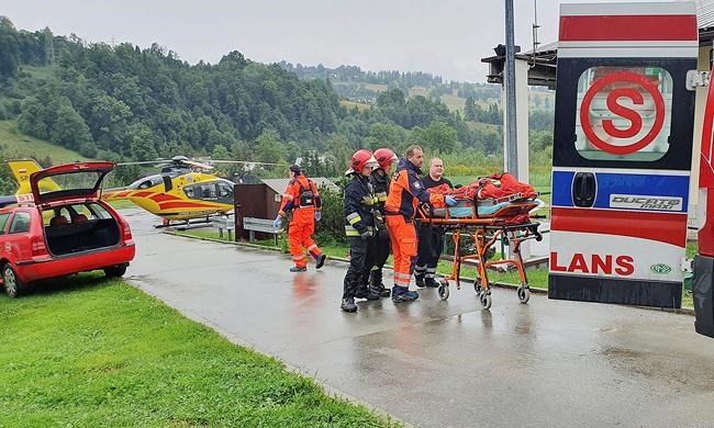 Family of 3 injured by lightning in Polish Tatra Mountains | iNFOnews.ca Family of 3 injured by lightning in Polish Tatra Mountains | iNFOnews.ca