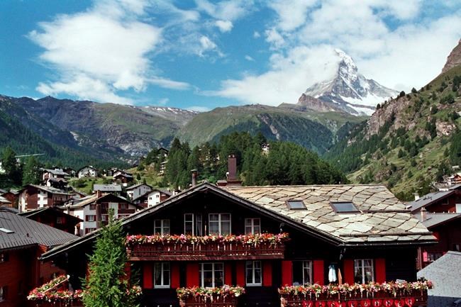 S. Korean climber dies in fall on Switzerland's Matterhorn | iNFOnews.ca