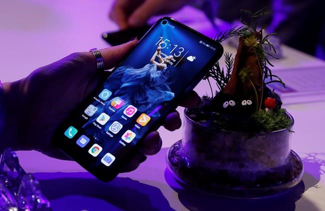 Facebook stops Huawei from pre-installing apps on phones | iNFOnews.ca
