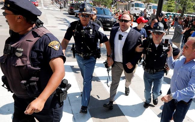 Twitter CEO defends decision not to ban Alex Jones, Infowars | iNFOnews.ca CP27642539