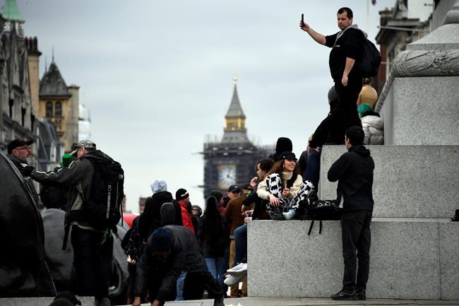 Germany: police clash with protesters against virus measures | iNFOnews.ca Germany: police clash with protesters against virus measures | iNFOnews.ca