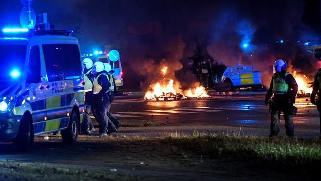 Riots in Sweden after Qur’an burning by far-right activists | iNFOnews.ca Riots in Sweden after Qur’an burning by far-right activists | iNFOnews.ca