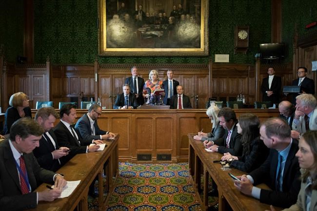 Who will choose the next UK leader? Mostly older white men | iNFOnews.ca CP1729071780