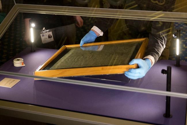 US tourist helps stop thief who tried to steal Magna Carta | iNFOnews.ca US tourist helps stop thief who tried to steal Magna Carta | iNFOnews.ca