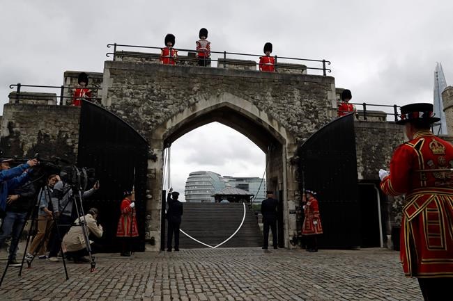 Summer getaway underway as new UK quarantine rules in place | iNFOnews.ca CP302054271