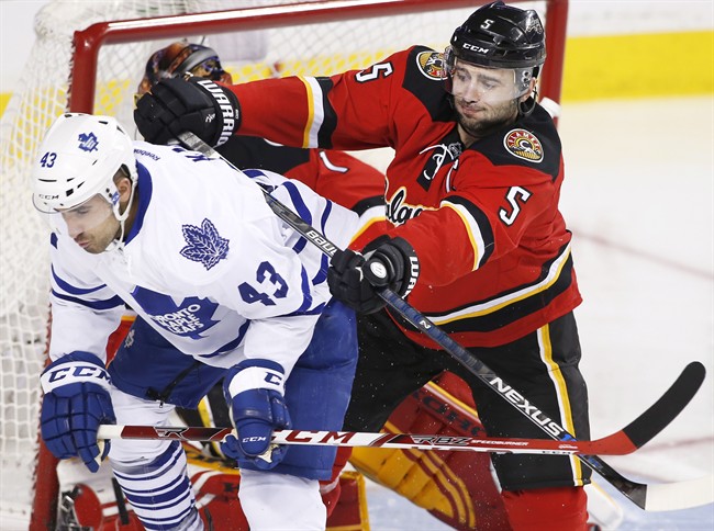 Short-handed Flames hold on for 4-3 win over Maple Leafs | iNFOnews.ca CP36331984