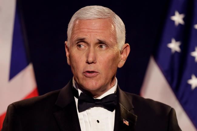 Pence tiptoes past Brexit tumult for an oh-so-chipper chat | iNFOnews.ca