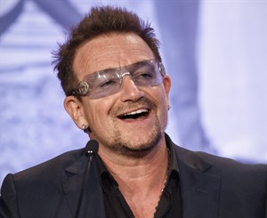 U2 frontman Bono's plane loses hatch before landing in Berlin | iNFOnews.ca CP30682709