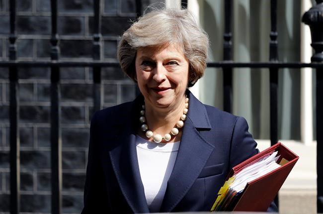 UK leader May, Cabinet to chart EU exit at Chequers retreat | iNFOnews.ca