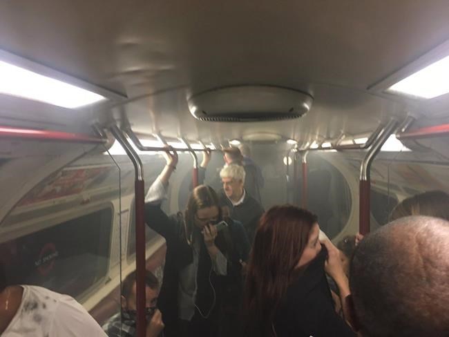 London subway fire: 4 treated for smoke inhalation | iNFOnews.ca London subway fire: 4 treated for smoke inhalation | iNFOnews.ca