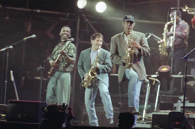 South African jazz musician Ray Phiri dies at age 70 | iNFOnews.ca CP2048257870
