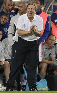 Crystal Palace hires Neil Warnock for a 2nd spell as manager, taking over from Tony Pulis | iNFOnews.ca Crystal Palace hires Neil Warnock for a 2nd spell as manager, taking over from Tony Pulis | iNFOnews.ca