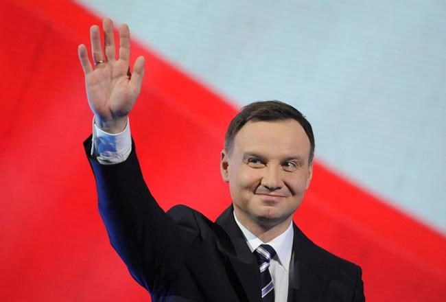 Polish leader slammed for saying EU has little relevance | iNFOnews.ca CP1838485826