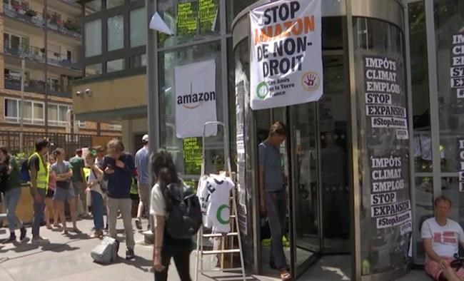 French protesters block Amazon sites over climate, jobs | iNFOnews.ca