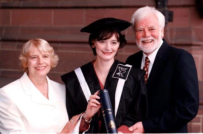 Actor Tony Booth, father-in-law of Tony Blair, dies at 85 | iNFOnews.ca CP985138411