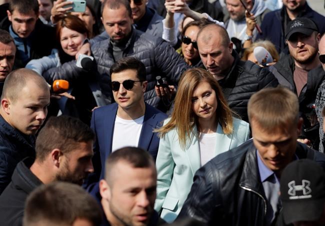 TV star Zelenskiy officially named new Ukrainian president | iNFOnews.ca