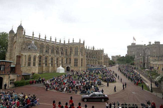The Latest: Harry, Markle to wed in May at Windsor Castle | iNFOnews.ca
