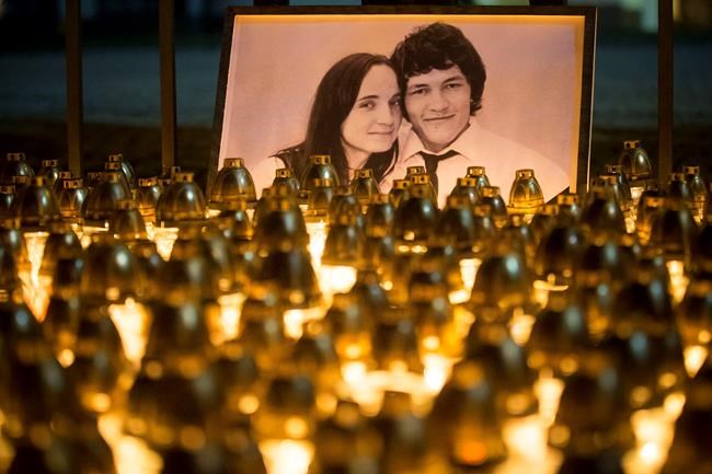 Tens of thousands protest in Slovakia at journalist's death | iNFOnews.ca CP736956117