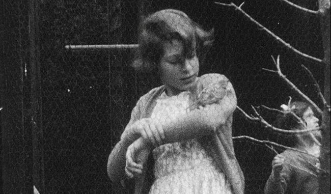 Buckingham Palace releases rare images of the queen | iNFOnews.ca Buckingham Palace releases rare images of the queen | iNFOnews.ca