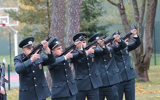 Lithuanian police dog killed in action gets official burial | iNFOnews.ca Lithuanian police dog killed in action gets official burial | iNFOnews.ca