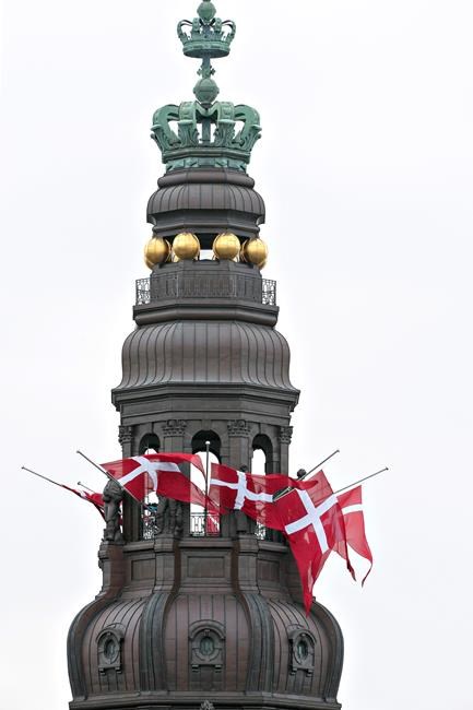 Danish royals attend private funeral for Prince Henrik | iNFOnews.ca