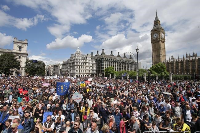 EU supporters parade through London in 'March for Europe' | iNFOnews.ca