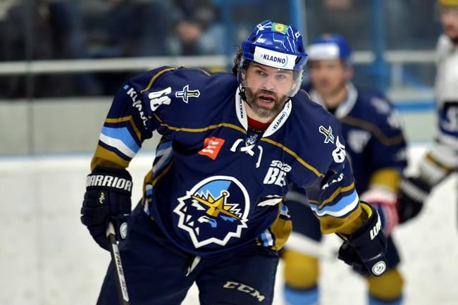 Jagr, back from injuries, plays in Czech second-league game | iNFOnews.ca Jagr, back from injuries, plays in Czech second-league game | iNFOnews.ca